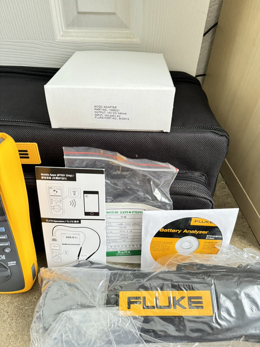 FLUKE BT520 BATTERY ANALYZER KIT / NEW SEALED - FREE SHIPPING