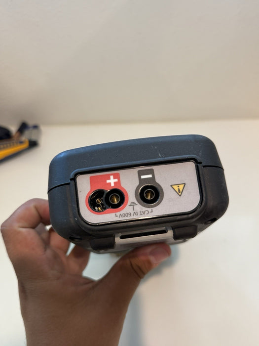 MEGGER MIT400/2 INSULATION & CONTINUITY TESTER W/ LEADS (PARTS ONLY) FOR PARTS