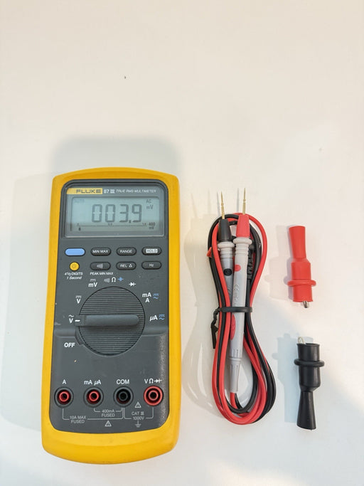 FLUKE 87 III TRUE RMS MULTIMETER W/LEADS & CLIPS - SHIPS FAST