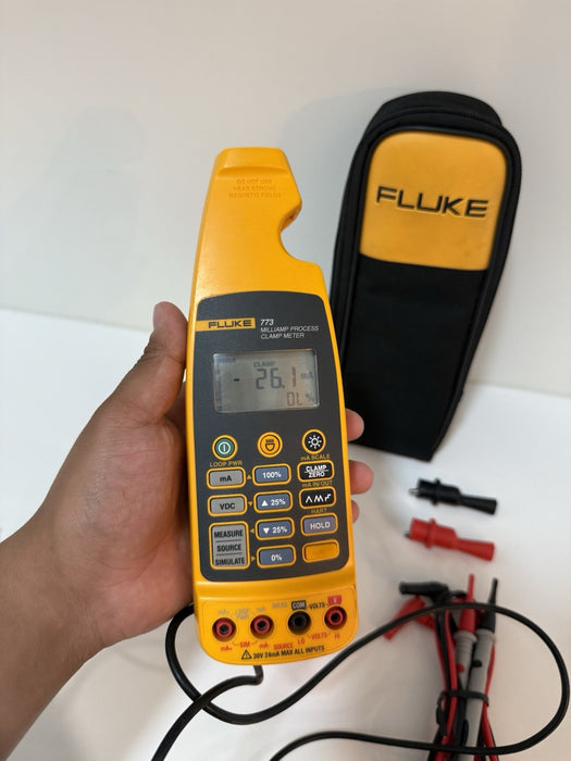 FLUKE 773 MILLIAMP CLAMP METER / W BAG & LEADS (TESTED) SHIPS FAST