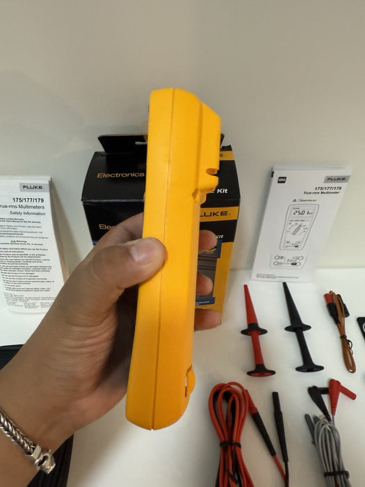 FLUKE 179/EDA2 MULTIMETER COMBO KIT (NEW FACTORY SEALED) CALIBRATED 2025 NEW
