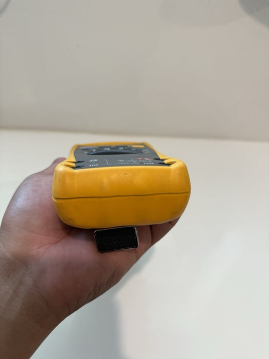 FLUKE 77-IV MULTIMETER (PARTS ONLY) FOR PARTS - SHIPS FAST