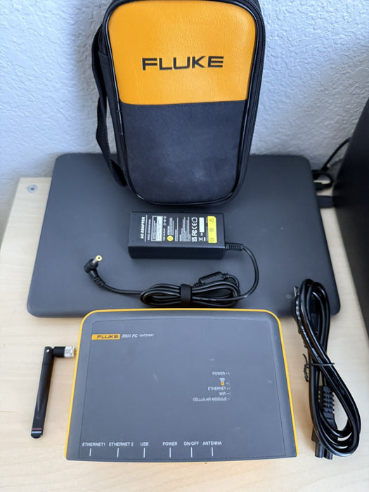 FLUKE 3501 FC GATEWAY W / BAG & POWER SUPPLY - FREE SHIPPING