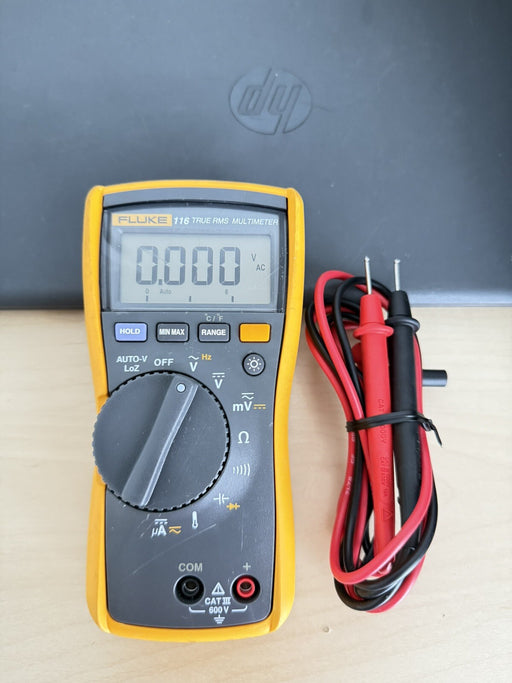 FLUKE 116 TRUE RMS DIGITAL MULTIMETER W / LEADS -SHIPS FAST