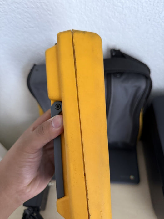FLUKE DSP-100 LAN CABLEMETER (PARTS ONLY) DOESNT WORKS / SHIPS FAST