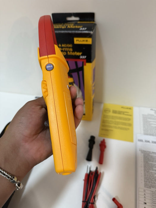FLUKE 337 TRUE RMS CLAMP METER (NEW FACTORY SEALED) SHIPS FAST (RARE)