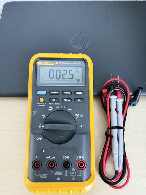 FLUKE 87 III TRUE RMS DIGITAL MULTIMETER W/ LEADS - SHIPS FAST (GOOD CONDITION)