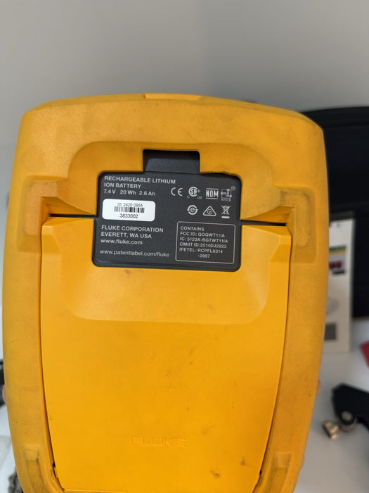 FLUKE 830 LASER ALIGNMENT TOOL W/ ACCESSORIES (TESTED) FREE SHIPPING -SHIPS FAST