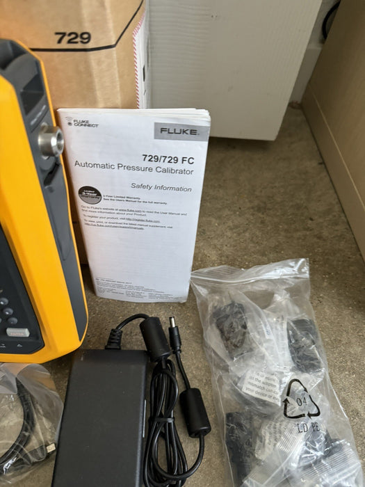 Fluke FLK-729 150G FC Portable Automatic Pressure Calibrator / FREE SHIPPING