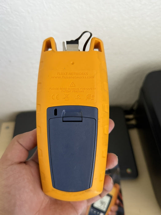 FLUKE NETWORKS FIBER QUICK MAP TESTER - WITH CABLES AND CASE