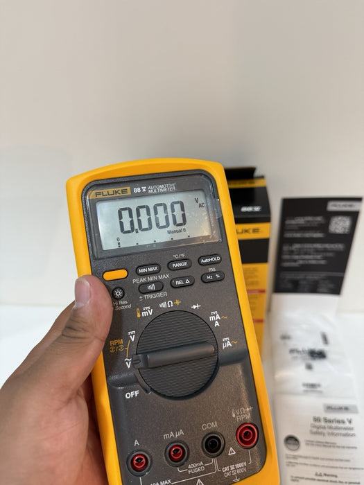 FLUKE 88V AUTOMOTIVE MULTIMETER (NEW FACTORY SEALED) CALIBRATED 2024 -SHIPS FAST