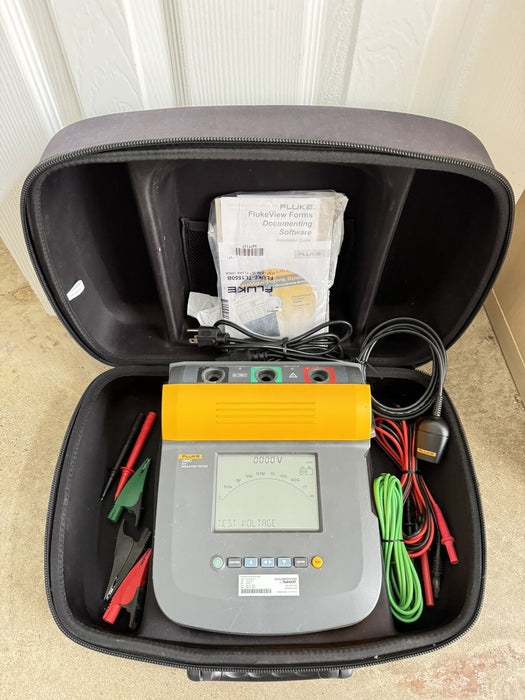 FLUKE 1550C 5KV INSULATION TESTER W CASE & LEADS /CALIBRATED 2024 -FREE SHIPPING