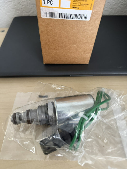 CATERPILLAR 302-3813 VALVE GROUP / NEW SEALED - FREE SHIPPING