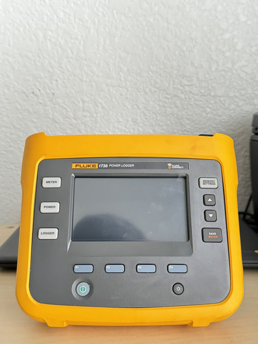 FLUKE 1738/EUS/WWG POWER LOGGER KIT 3 PHASE W/ BAG/FREE SHIPPING/GOOD CONDITION