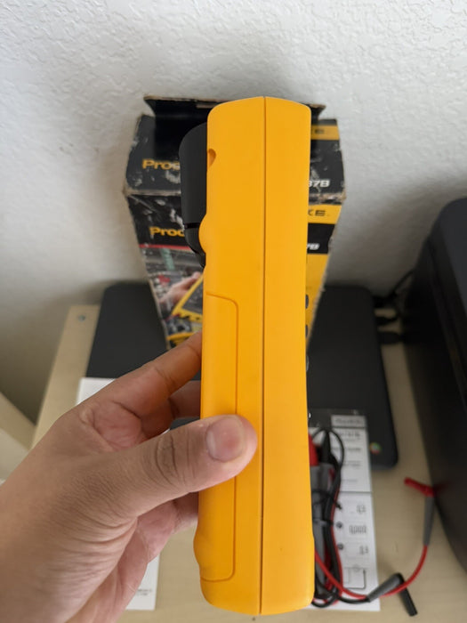 FLUKE 787B PROCESSMETER W/ ACCESSORIES & LEADS - FREE SHIPPING