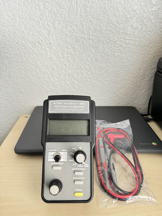 ALTEK 820 PROCESS CALIBRATOR W/LEAD SET - FREE SHIPPING (TESTED)