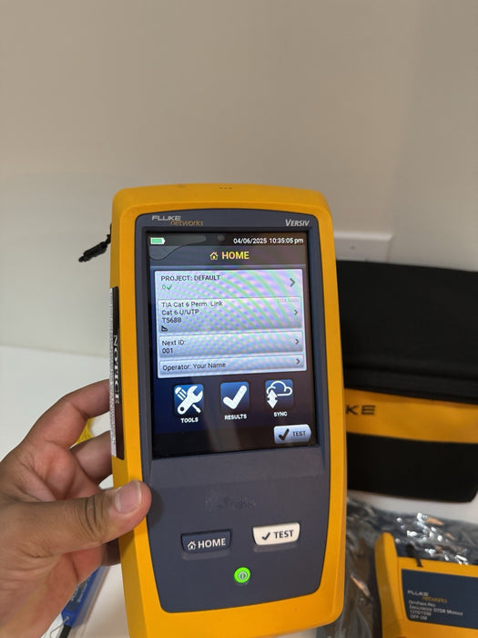 FLUKE OFP-SM OPTIFIBER PRO SINGLEMODE OTDR MODULE KIT W /DSX VERSIV MAINFRAME