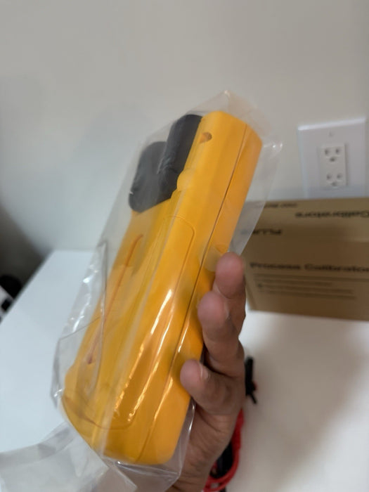 FLUKE 725/FPC PROCESS CALIBRATOR W/ 1 YEAR PREMIUM CARE MFD-2025 CALIBRATED 2025