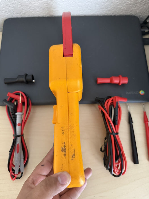 FLUKE 355 TRUE RMS 2000 A CLAMP METER AC / DC/ FREE SHIPPING (TESTED)