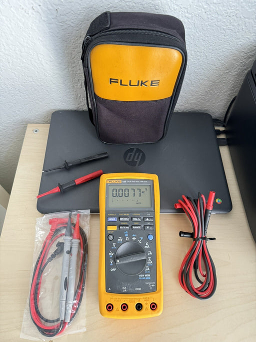 FLUKE 189 TRUE RMS MULTIMETER W/ LEADS & BAG - FREE SHIPPING
