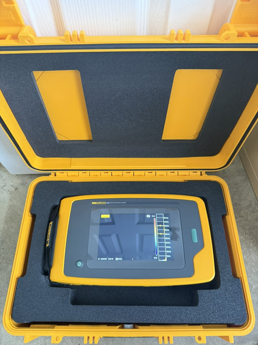 FLUKE ii900 INDUSTRIAL ACOUSTIC IMAGER W/BATTERIE & CHARGER-FREE SHIPPING
