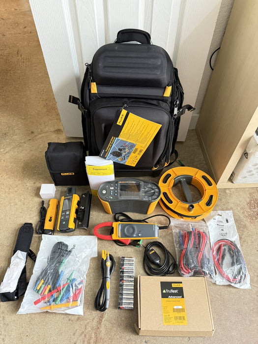 FLUKE SMFT-1000/PRO MULTIFUNCTION PV TESTER & PERFORMANCE ANALYZER (NEW SEALED)