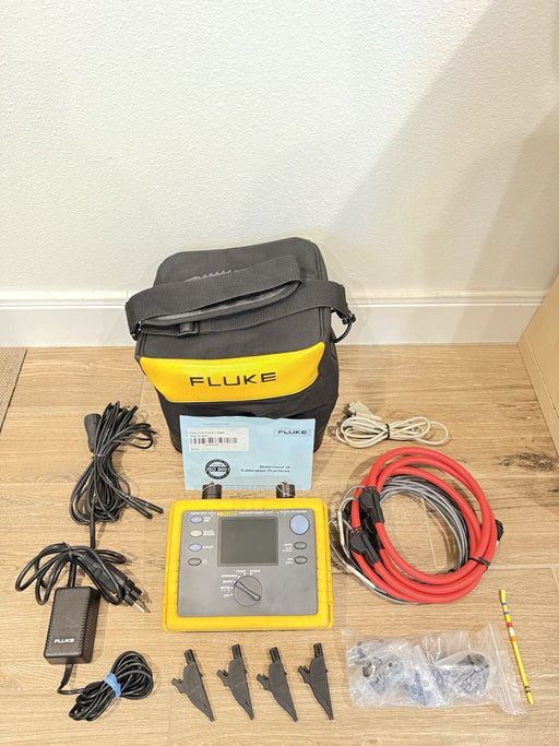 FLUKE 1735 THREE-PHASE POWER LOGGER W/ PROBES & CASE & CHARGER - FREE SHIPPING