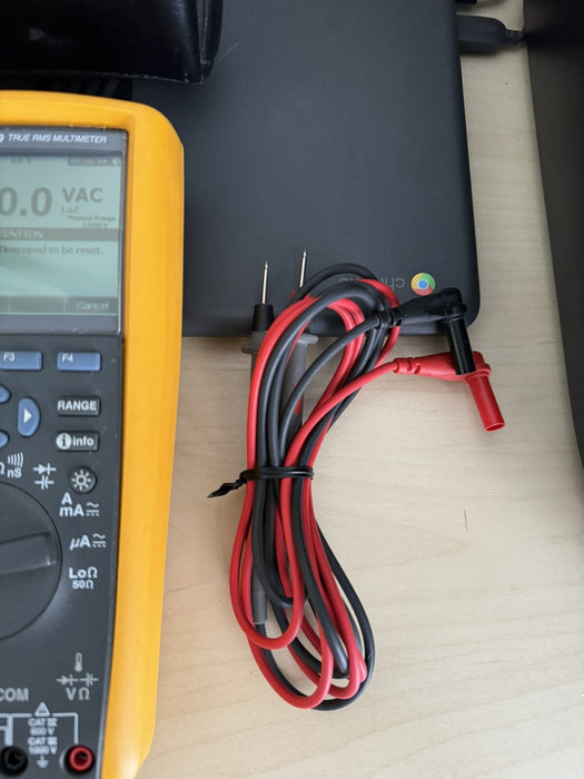 FLUKE 289 TRUE RMS MULTIMETER W/ LEAD SET & BAG-FREE SHIPPING (TESTED)