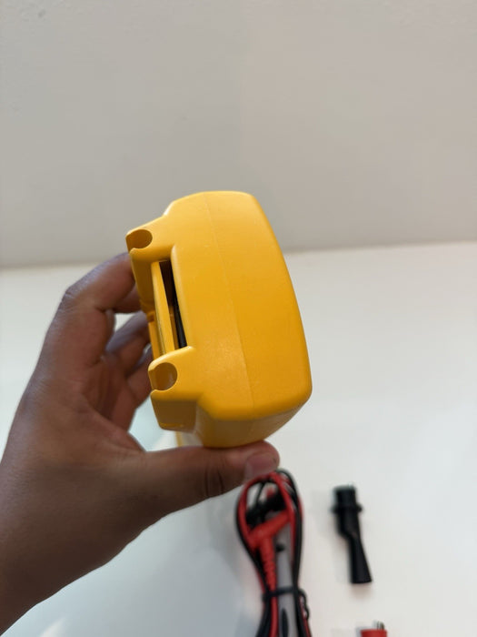 FLUKE 1507 INSULATION MULTIMETER W/ LEADS & CLIPS - SHIPS FAST