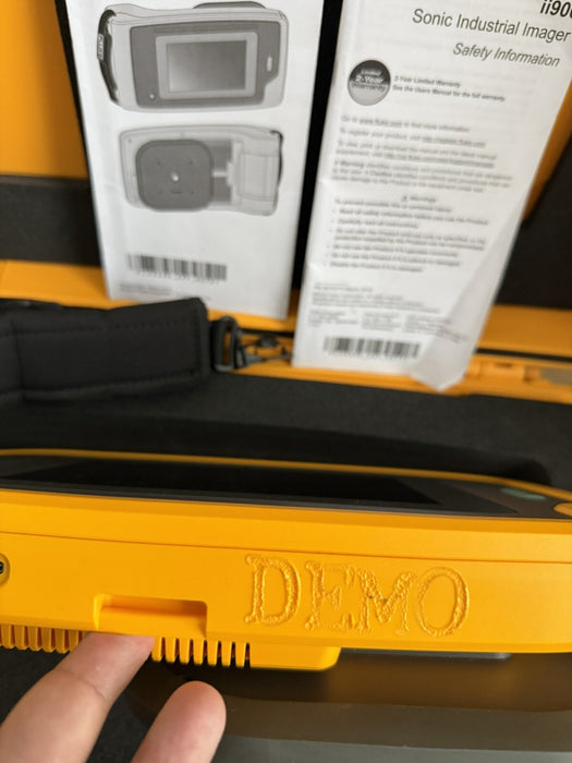 FLUKE ii900 INDUSTRIAL ACOUSTIC IMAGER W/BATTERIE & CHARGER-FREE SHIPPING