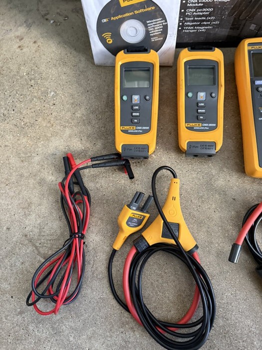 Fluke 3000 FC IND Wireless True-RMS Digital Multimeter Industrial Kit