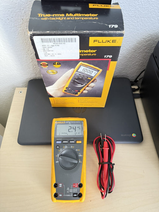 FLUKE 179 TRUE RMS MULTIMETER W/ LEAD SET- SHIPS FAST (TESTED)
