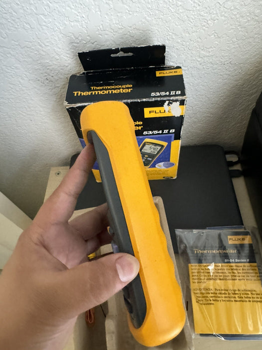 Fluke 54 II b 54-II 54II 2 Channel Thermocouple Thermometer - FREE SHIPPING