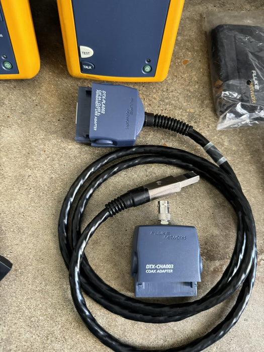 Fluke Network DTX-1800 Cable Analyzer KIT W / ACCESSORIES & BAG - SHIPS FAST