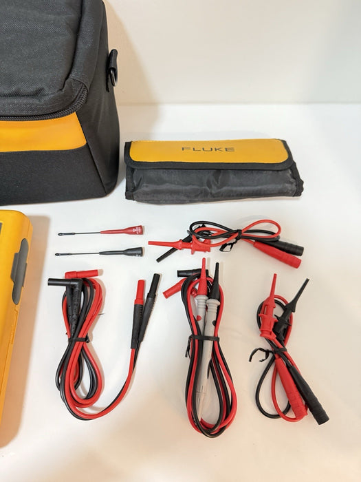FLUKE 744 PROCESS CALIBRATOR W/ NEW LEAD SET & BAG (TESTED) SHIPS FAST
