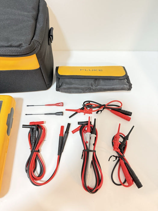 FLUKE 744 PROCESS CALIBRATOR W/ NEW LEAD SET & BAG (TESTED) SHIPS FAST