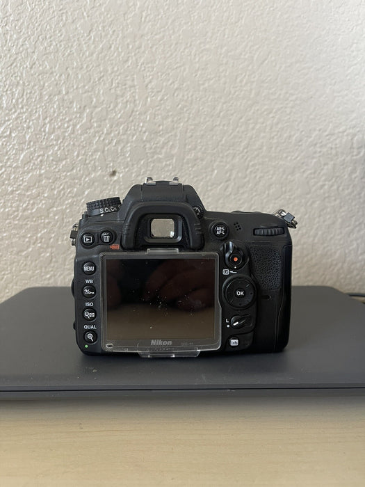 Nikon D7000 16.2MP Digital DSLR Camera Body (SHIPS NEXT DAY)