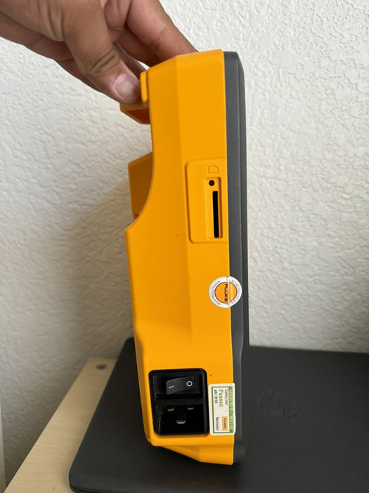 FLUKE ESA615 EU 230V ELECTRICAL SAFETY ANALYZER W/ ACCESSORIES - FREE SHIPPING