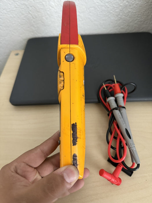 FLUKE 337 TRUE RMS AC/DC CLAMP METER W /LEADS - SHIPS FAST