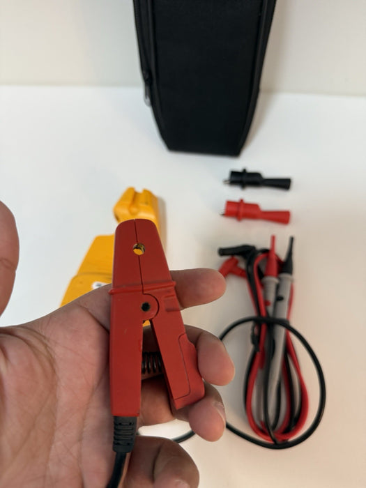 FLUKE 773 MILLIAMP CLAMP METER / W BAG & LEADS (TESTED) SHIPS FAST