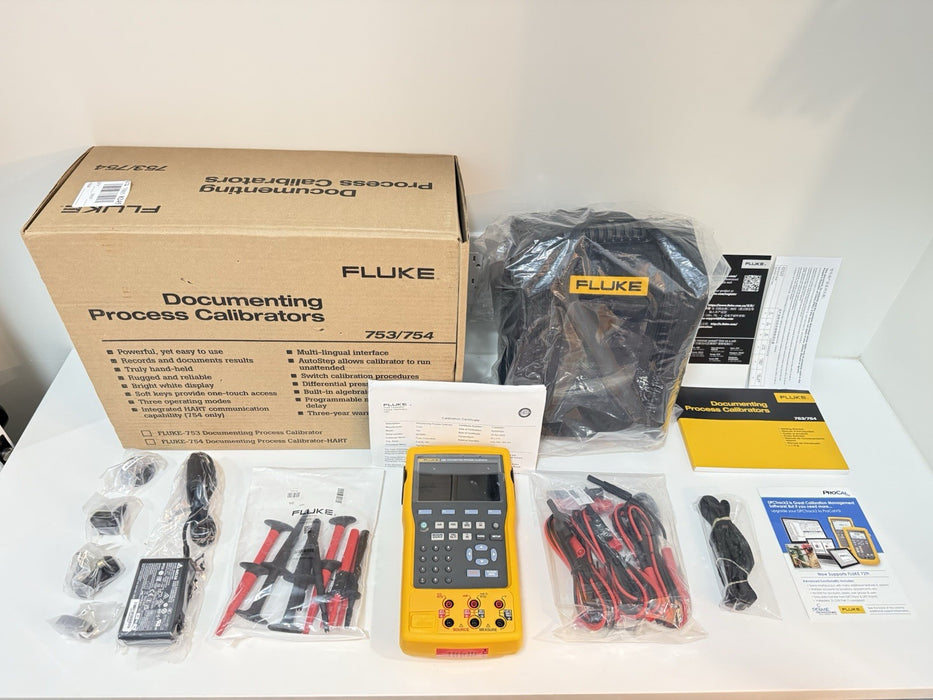FLUKE 753 DOCUMENTING PROCESS CALIBRATOR (NEW FACTORY SEALED) CALIBRATED 2025