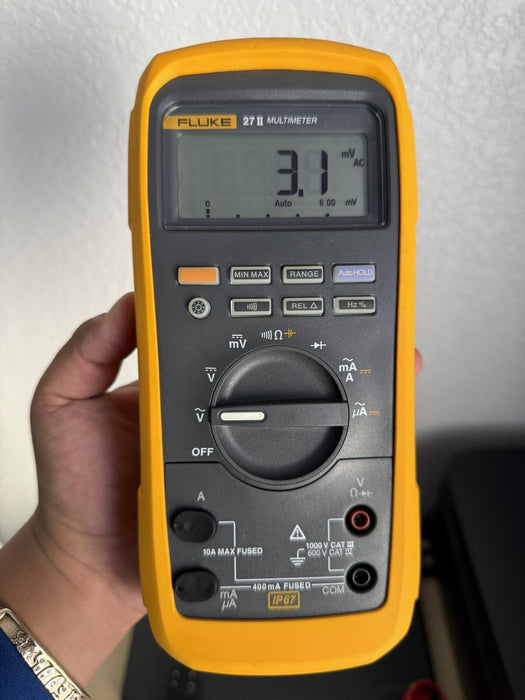 FLUKE 27 II INDUSTRIAL DIGITAL MULTIMETER W/ LEADS & STRAP  (PERFECT CONDITION)
