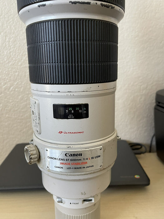 Canon EF 600mm 1:4 L Series IS USM Ultrasonic Lens ( Ships Next Day )