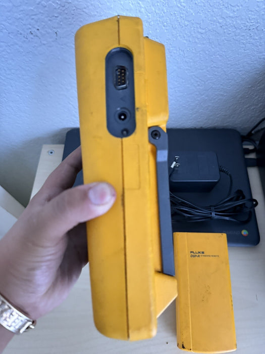 FLUKE DSP-100 LAN CABLEMETER W/ DSP-R REMOTE & CHARGER - SHIPS FAST