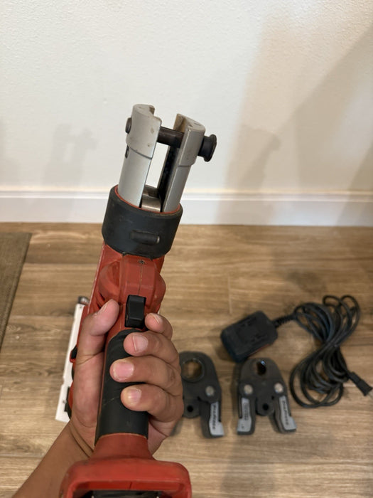 RIDGID RP 340 PRESS TOOL WITH BATTERY & 2 JAWS (TESTED) FREE SHIPPING