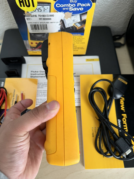 Fluke 189/FVF Combo Pack True RMS Digital Multimeter / SHIPS FAST (RARE ITEM)