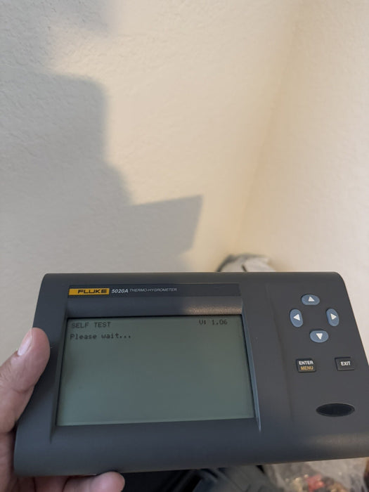 FLUKE 5020A THERMO-HYGROMETER W/BAG & ACCESSORIES- SHIPS FAST