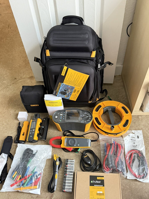 FLUKE SMFT-1000/PRO MULTIFUNCTION PV TESTER & PERFORMANCE ANALYZER (NEW SEALED)