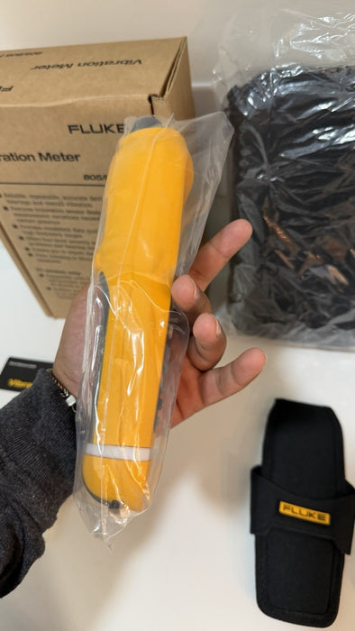 FLUKE 805 FC VIBRATION METER WITH ACCESSORIES