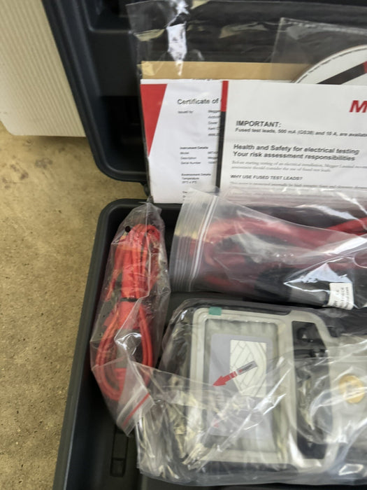 MEGGER MIT400/2 INSULATION & CONTINUITY TESTER WITH LEADS NEW